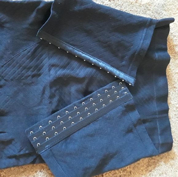 High Waist Shorts Tummy Control - Picture 6 of 6